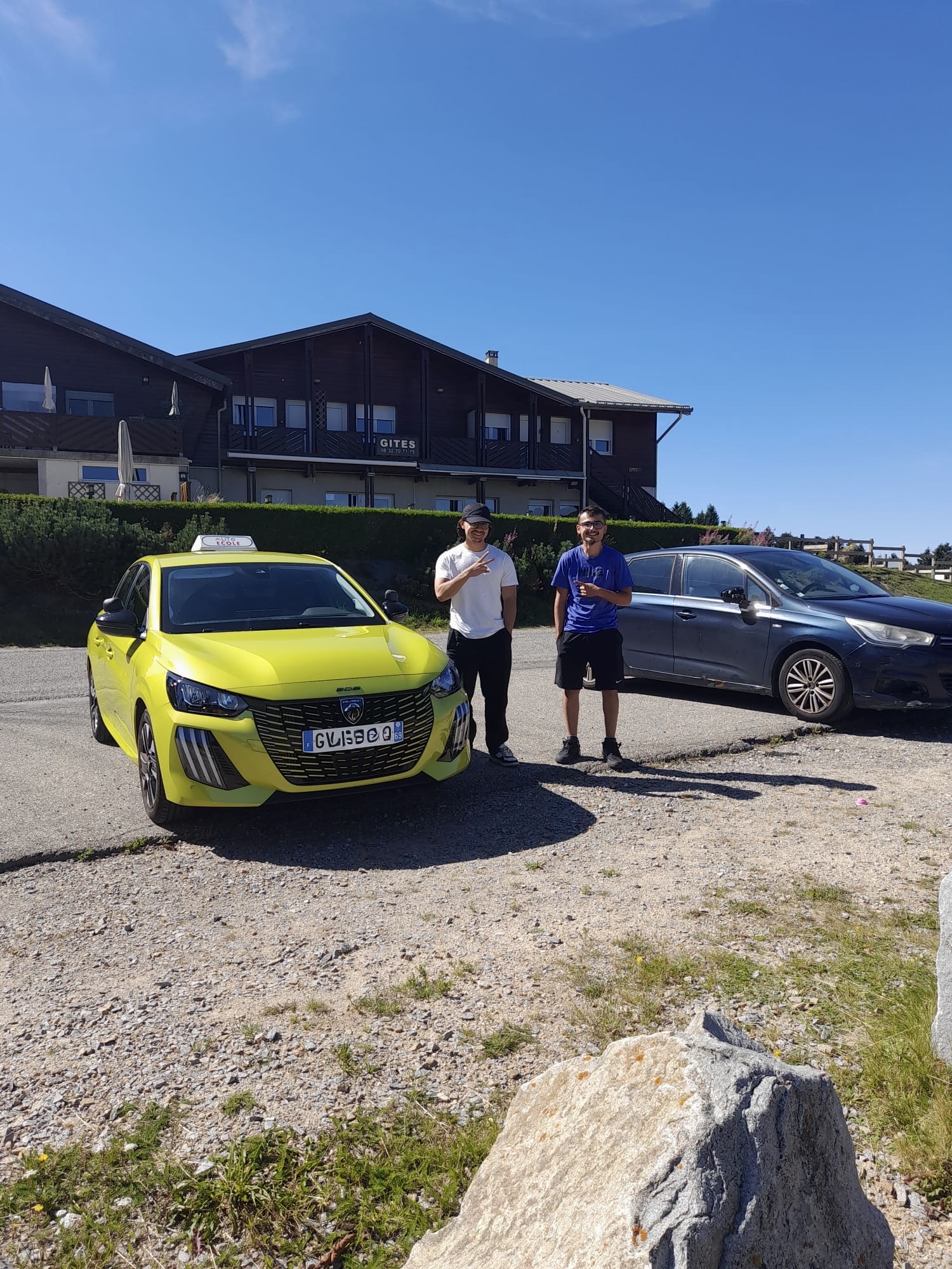 Formation a la conduite boite manuelle GIVORS auto ecole Formation Conduite accompagnée AELS Formations